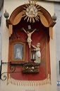 Décor religieux sur une maison de Bruges