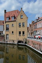 Bruges, fausse maison en carton ?