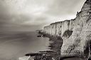 Etretat : Porte d'Amont, conversion en noir-et-blanc de photos en couleurs