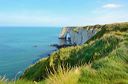 Etretat : la Manneporte vue depuis la pointe de la Courtine